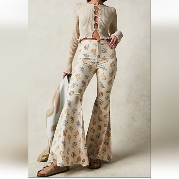 Free People Denim - NWT Free People/We The Free Farmhouse Flare Jeans